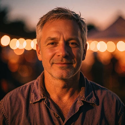 Long-haul driver in his late forties who joined LatiMeets to meet Latina singles between routes